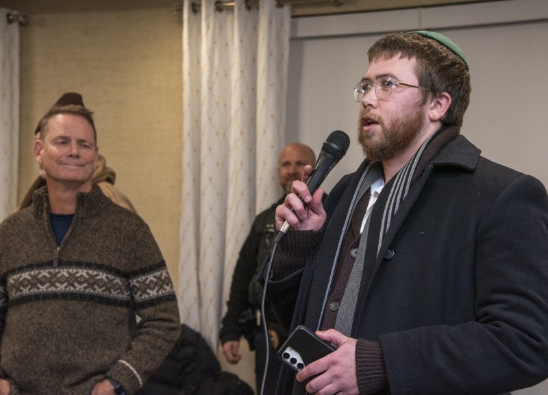 Rabbi Sholom Vogel announces Dewey Beach Commisioner David Jasinski to speak at the event.